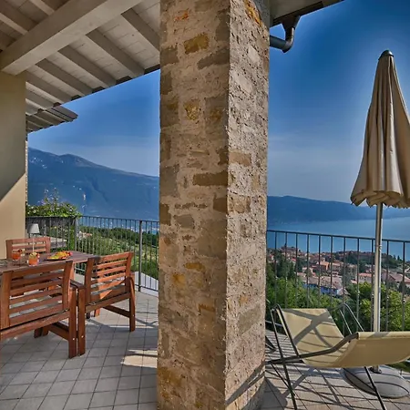 Borgo Le Vigne - La Barrique Only Adults Appartement Tignale