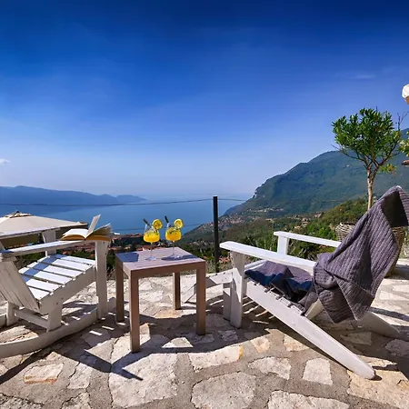 Appartement Borgo Le Vigne - La Barrique Only Adults Tignale